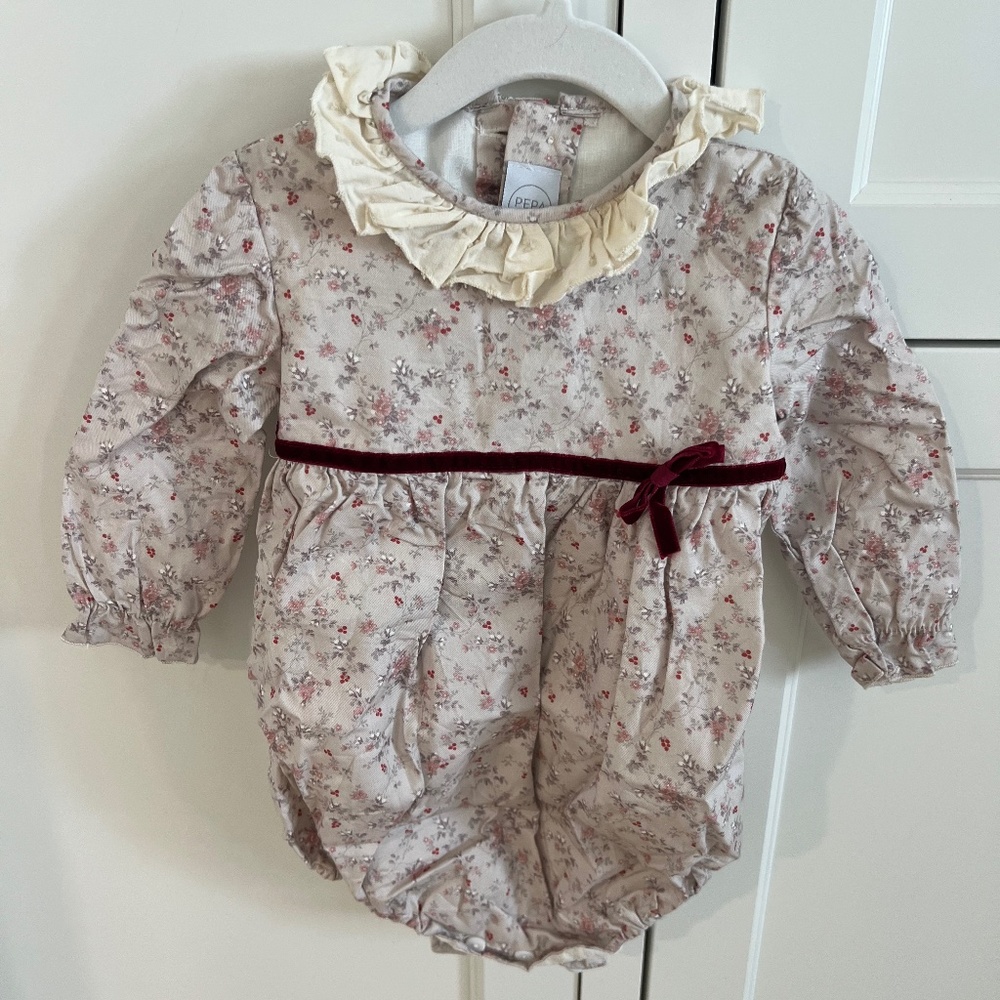 Ruffle Collar Long Sleeve Romper in Beige 18MO